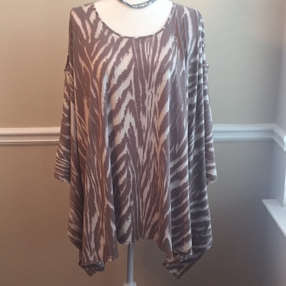 NeNe Leaks Tops - NeNe Leaks Top, Size Large